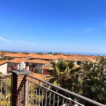 Etna Pool Catania-sea View Guest house