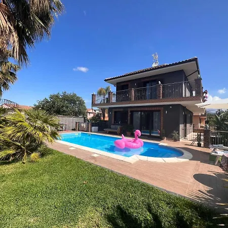 Penzion Etna Pool Catania-sea View 4*