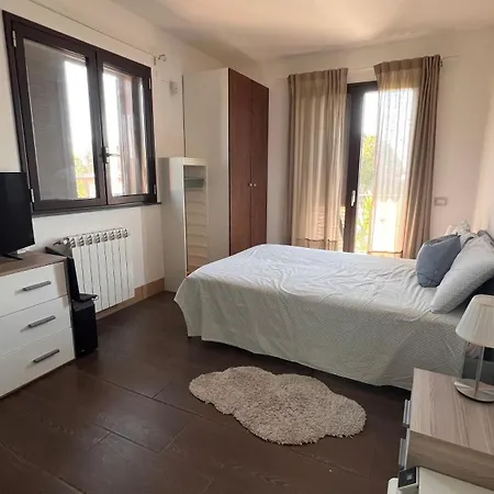 Penzion Etna Pool Catania-sea View 4*